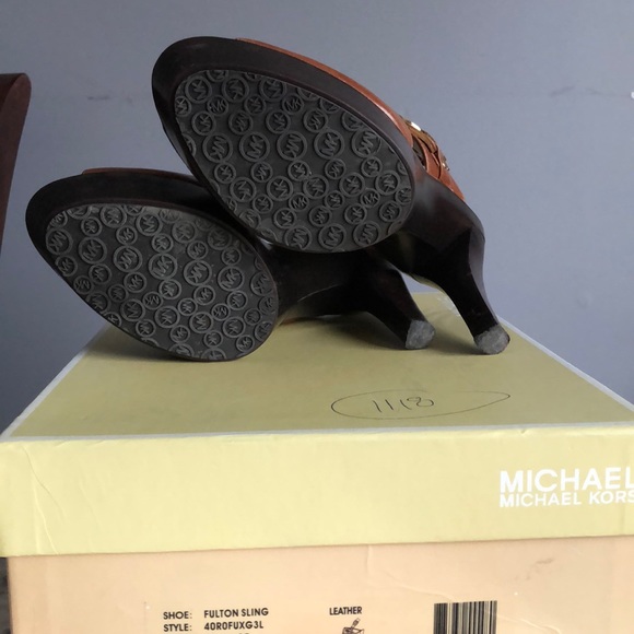 Michael Kors peep toe heels - Picture 4 of 4